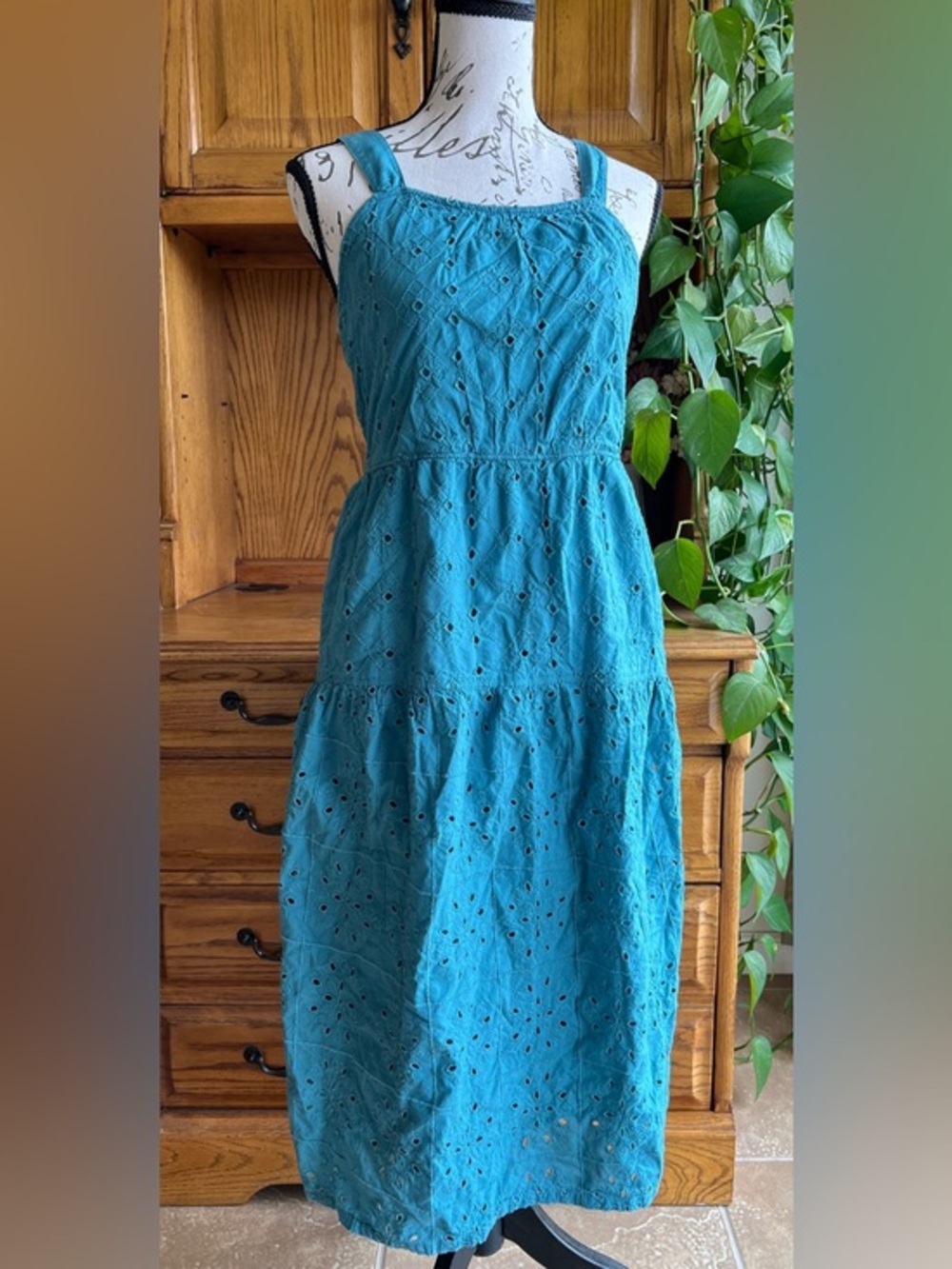 Abercrombie Kids Teal Blue Eyelet Maxi Dress w/pockets Girls 15/16 Tiered Cotton